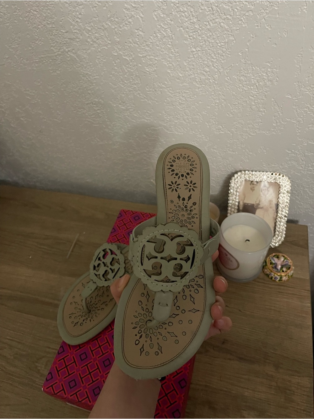 Tory Burch Mint Green Miller Logo Thong Sandals - Picture 3 of 10